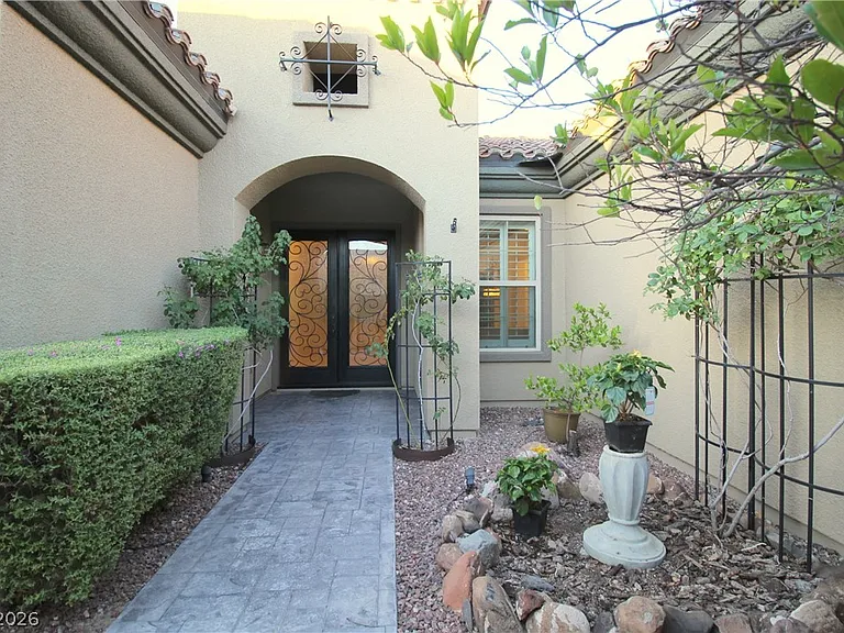 2812 Sisteron Ct — Photo 2