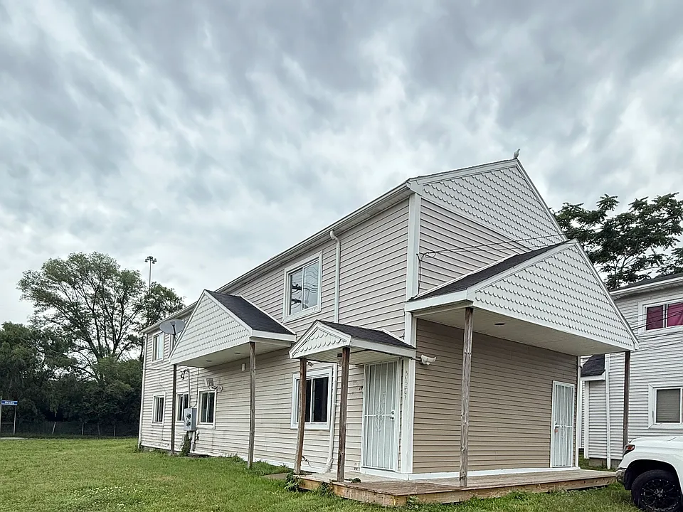 3457 Wade Ave