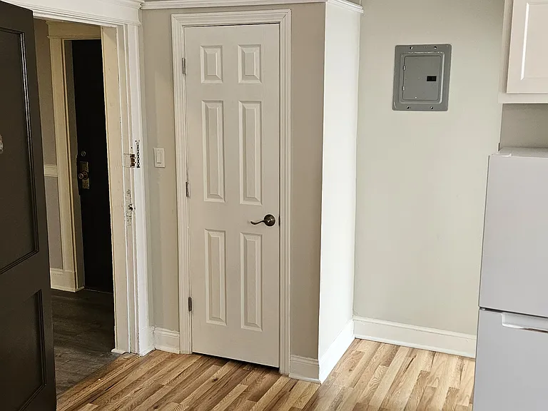 1185 Commonwealth Ave #8 — Photo 2