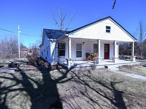 397 Interstate Highway B Maynard St, Spencer, TN 38585