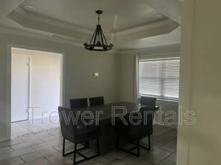 4011 E Everglade Ave — Photo 6