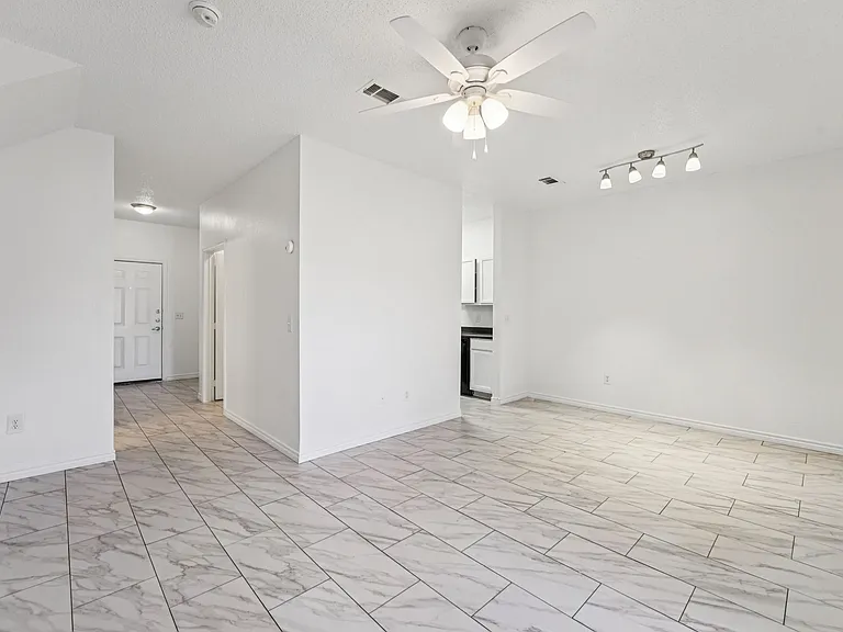 Springdale Estates Townhomes — Photo 8