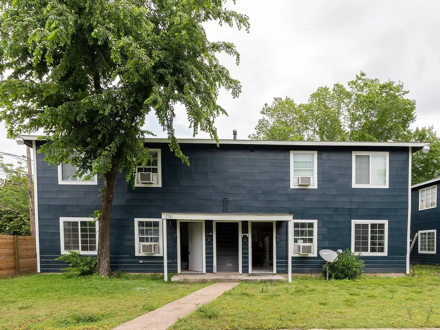 2 bed, 1.0 bath, $1,419 — Photo 4