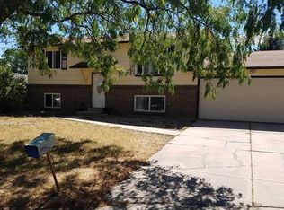 2759 S Mobile St, Aurora, CO 80013