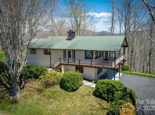 405 Strawberry Ln, Newland, NC 28657