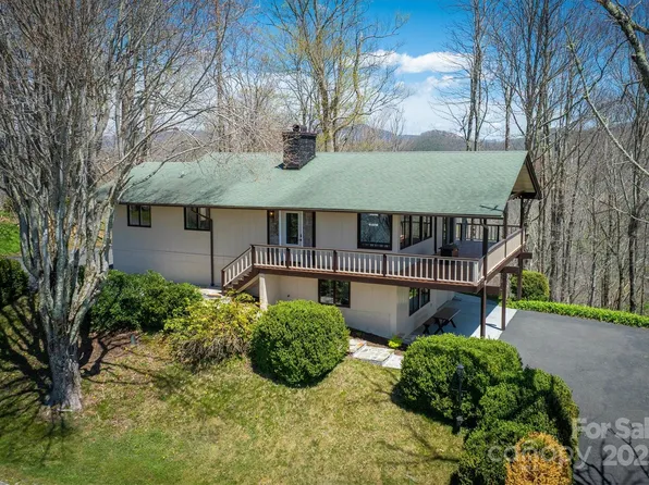 405 Strawberry Ln, Newland, NC 28657