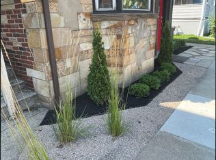 832 Elmwood, Buffalo, NY 14222