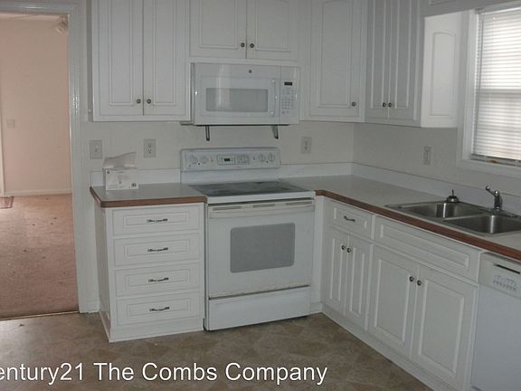 4th image of 1230 Stoneridge Ln