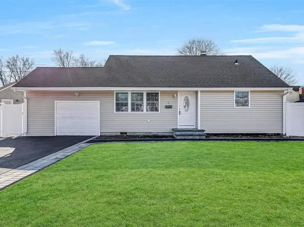 192 Westwood Drive, Brentwood, NY 11717