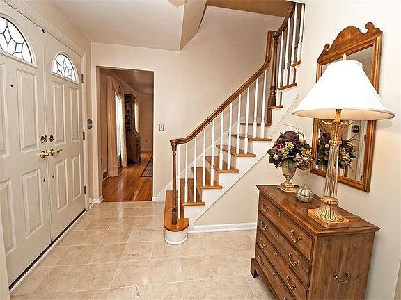 2nd image of 406 Wickford Dr