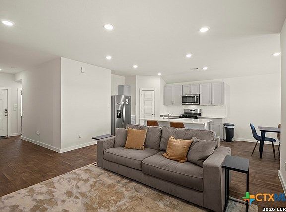 3rd image of 326 Merriman Rd