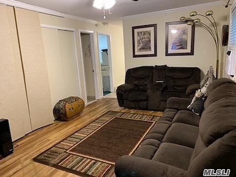 3rd image of 139 Arpage Dr E