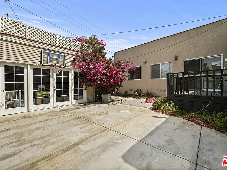 232 S Crescent Dr — Photo 26