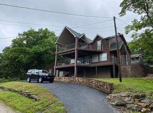 343 Tom Turkey Cir, Reeds Spring, MO 65737