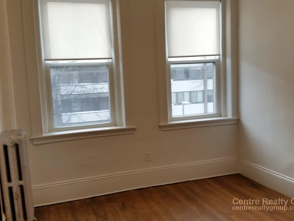 120 Warren St #5A