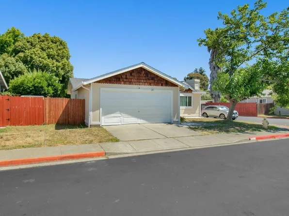 14 Stonegate Lane, American Canyon, CA 94503