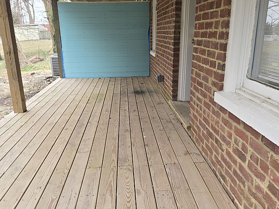 2nd image of 311 Hinton St