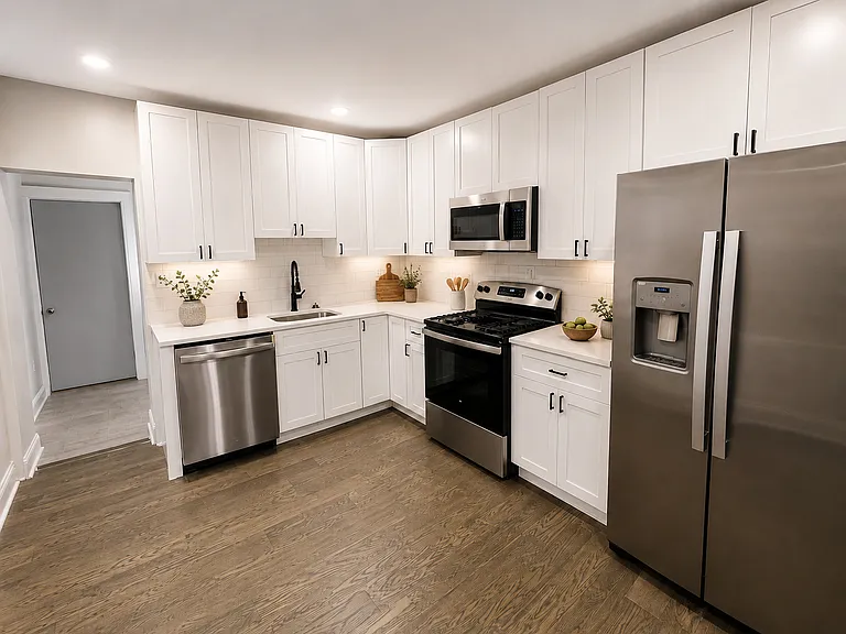 347 N Robinson St — Photo 5