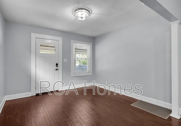 2449 Wheeler St — Photo 6