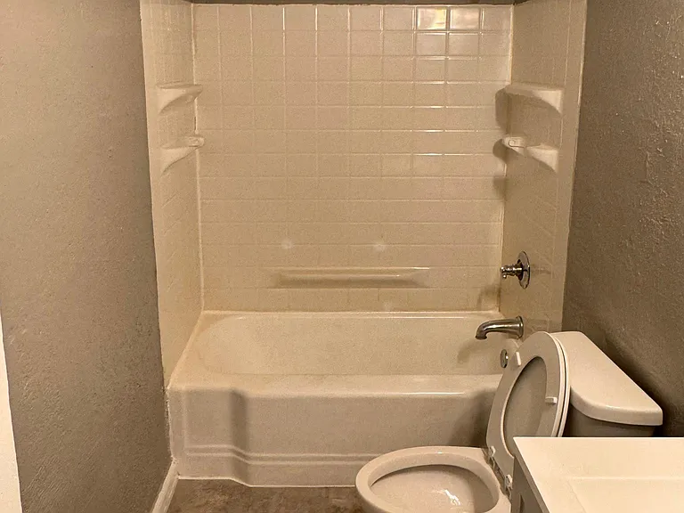 1713 N Rural St — Photo 1
