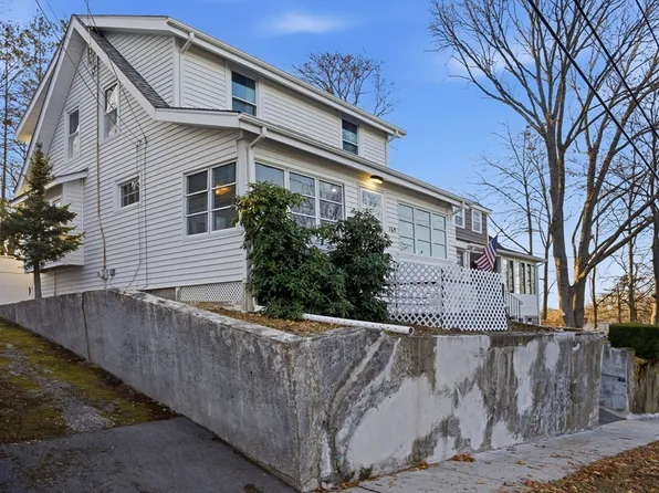 169 Pine St, Quincy, MA 02170