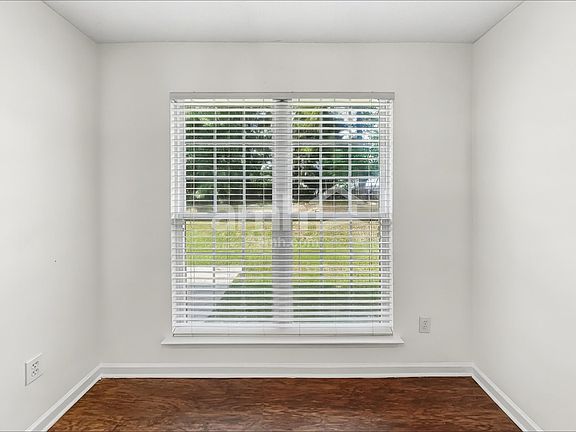 5th image of 12627 Waterfall Pl