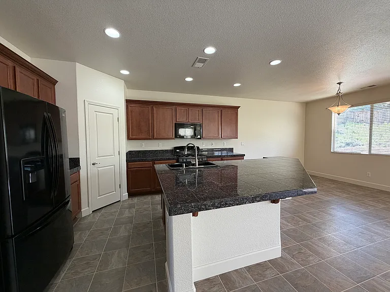 7179 Rutherford Dr — Photo 8