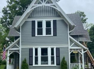 518 James St, Portland, MI 48875