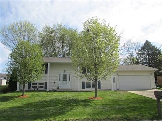 1st image of 105 Carmela Dr