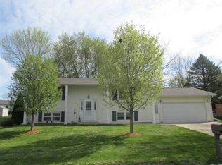 105 Carmela Dr, Hudson, IA 50643