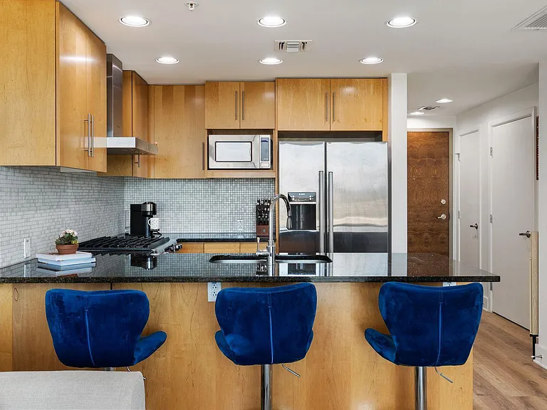 300 Bowie St #1006 — Photo 5