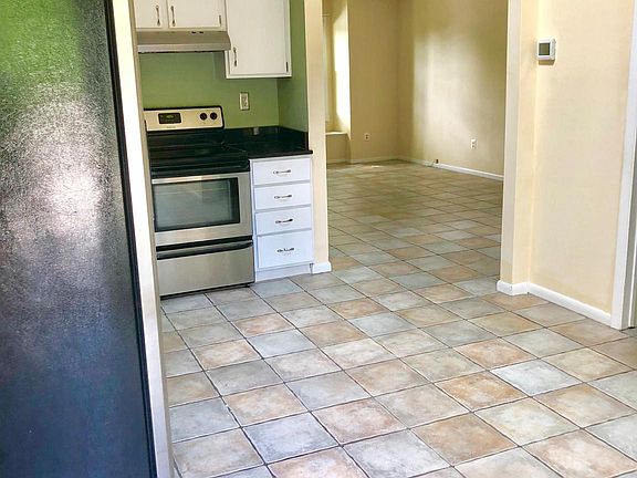4th image of 1203 Saint Andrews Ct
