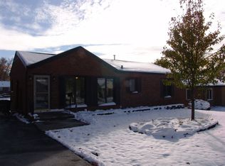 6628 Sunset Ter, Windsor Heights, IA 50324