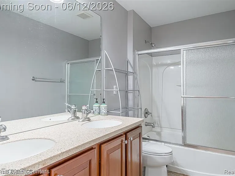 45149 Bartlett Dr — Photo 44