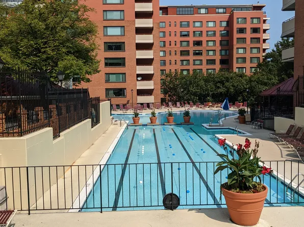 1121 Arlington Blvd, Arlington, VA