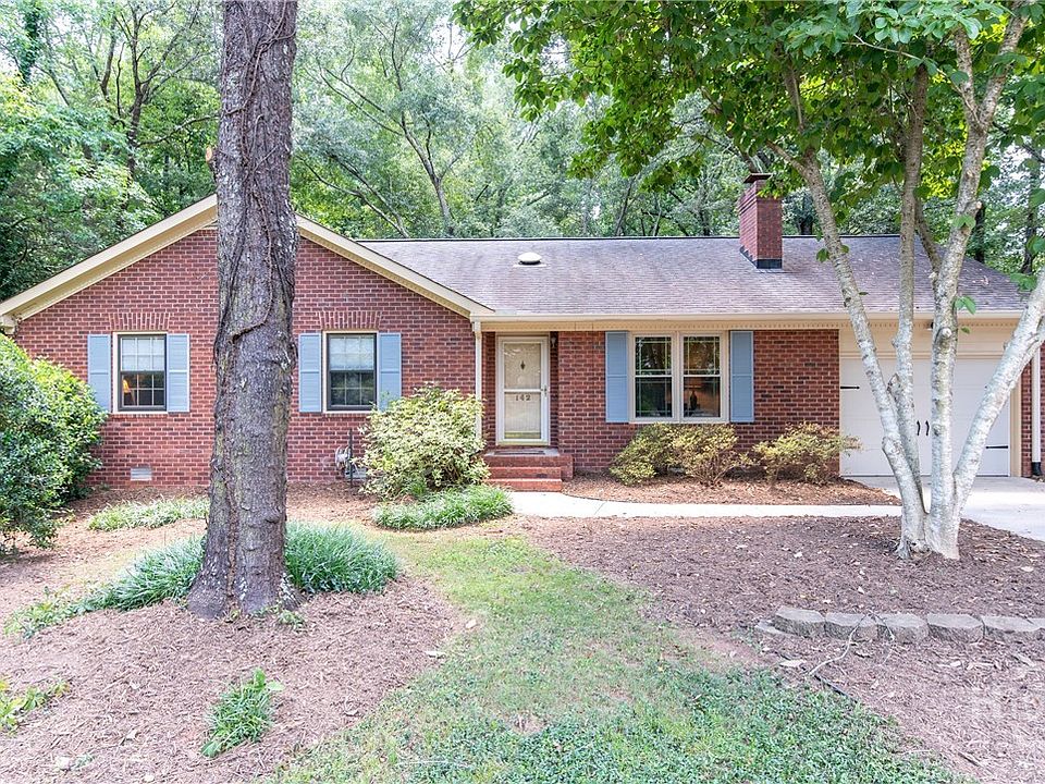 1st image of 142 Woodberry Dr