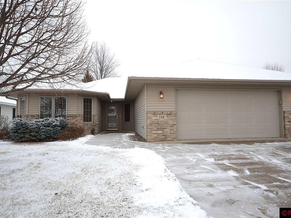 1st image of 132 Cameo Ln