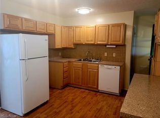 2453 38th St NE, Canton, OH 44705