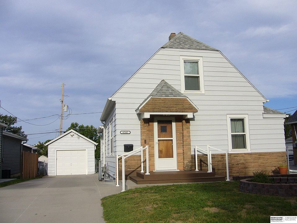 1st image of 6242 S 36th Ave
