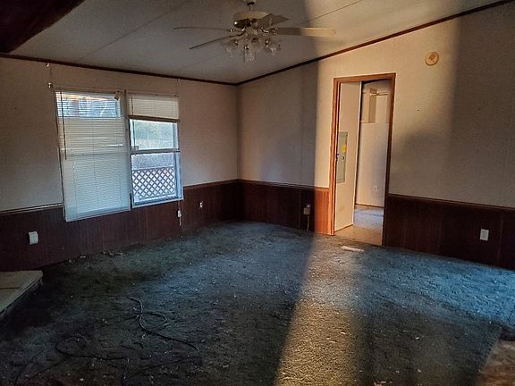 4th image of 122 Clear Lake Dr