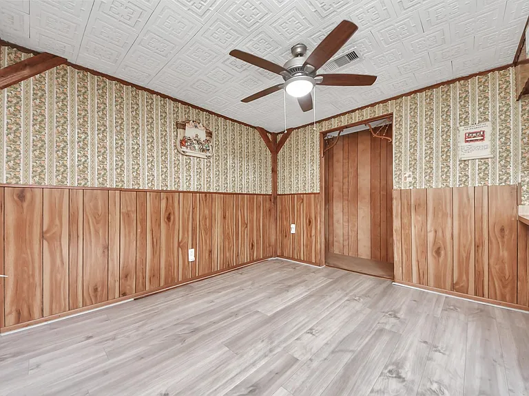 535 Pampa St — Photo 24