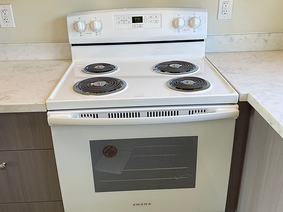 2nd image of 510 Avenue Alhambra #5