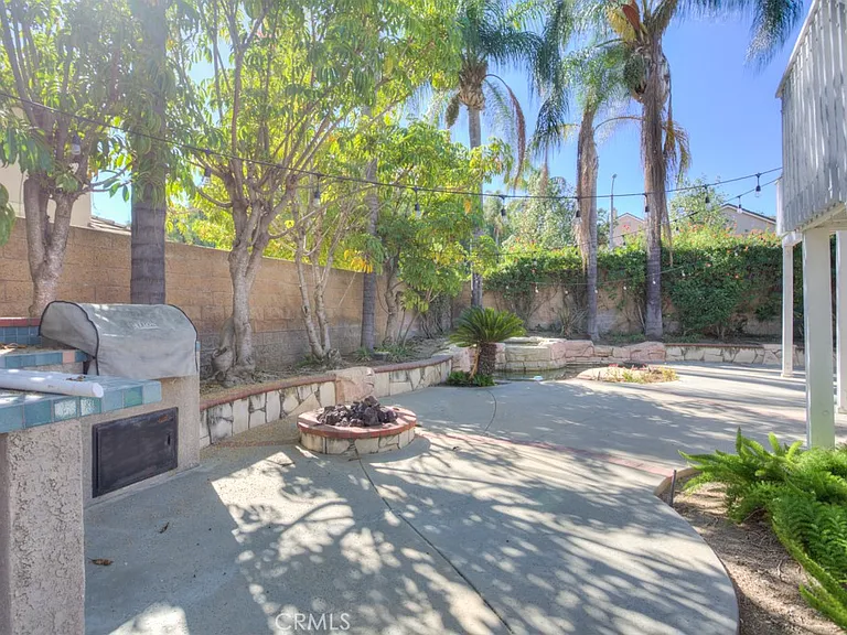 2029 Vista Del Sol — Photo 46