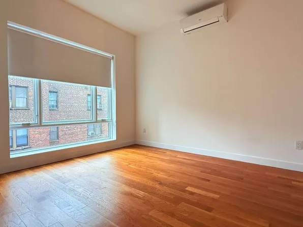 50 Clarkson Avenue image 3 of 7