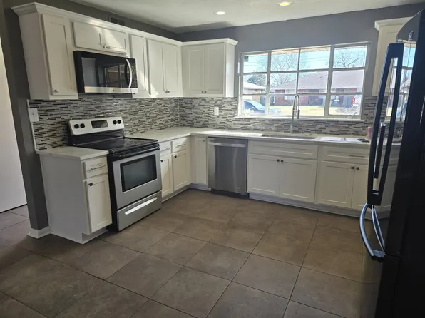 3717 NW 58th Ter, Oklahoma City, OK 73112