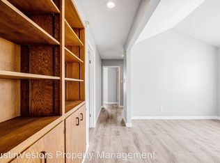 7762 Elroy Rd, Del Valle, TX 78617