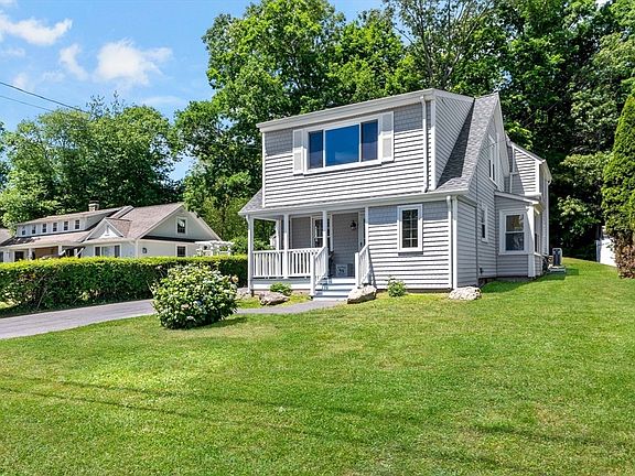 5th image of 341 Seaview Ave