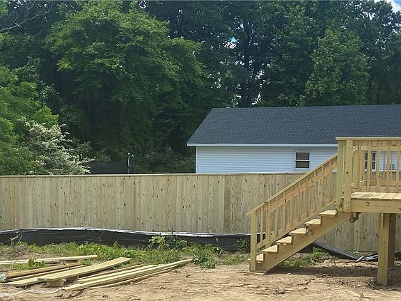4th image of 2406 Bells Rd