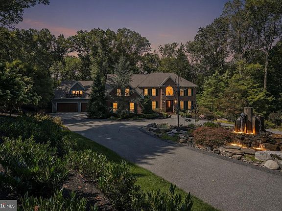 4th image of 14102 Robcaste Rd