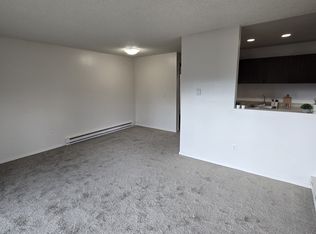 Willow Lake, Seattle, WA 98198